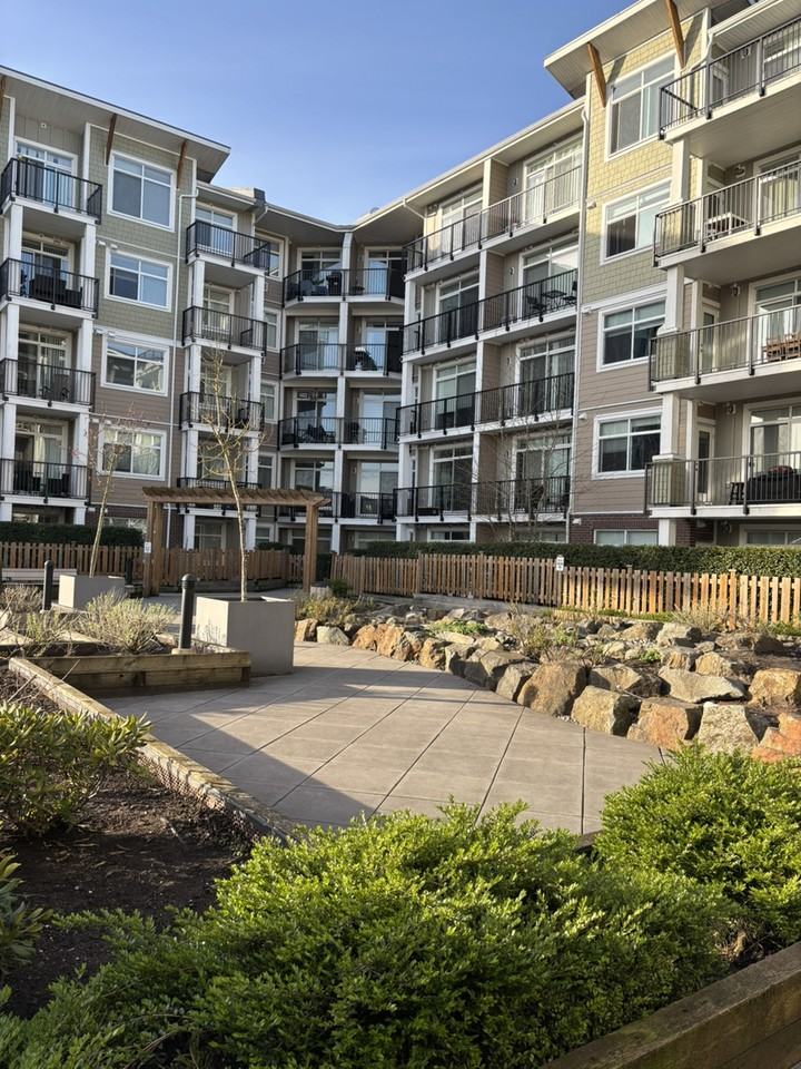 20686 Eastleigh Crescent #306