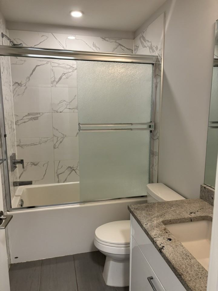 20686 Eastleigh Crescent #306 - Photo 2 of 12