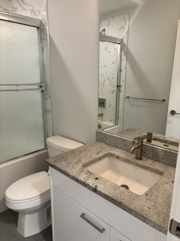 20686 Eastleigh Crescent #306 - Photo 3 of 12
