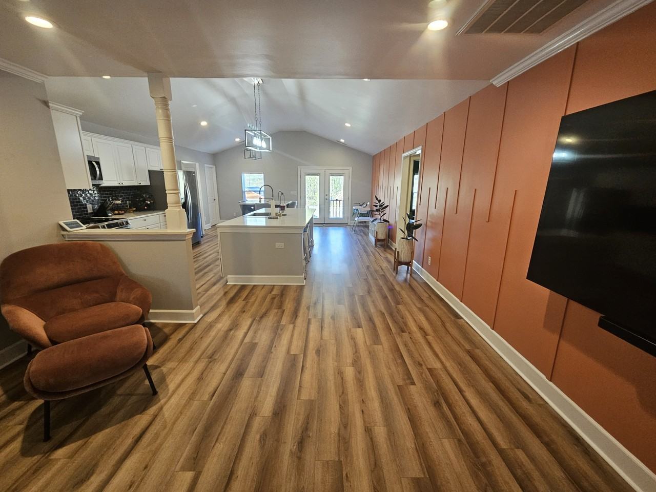 2737 Celia Ave #1 - Photo 5 of 36