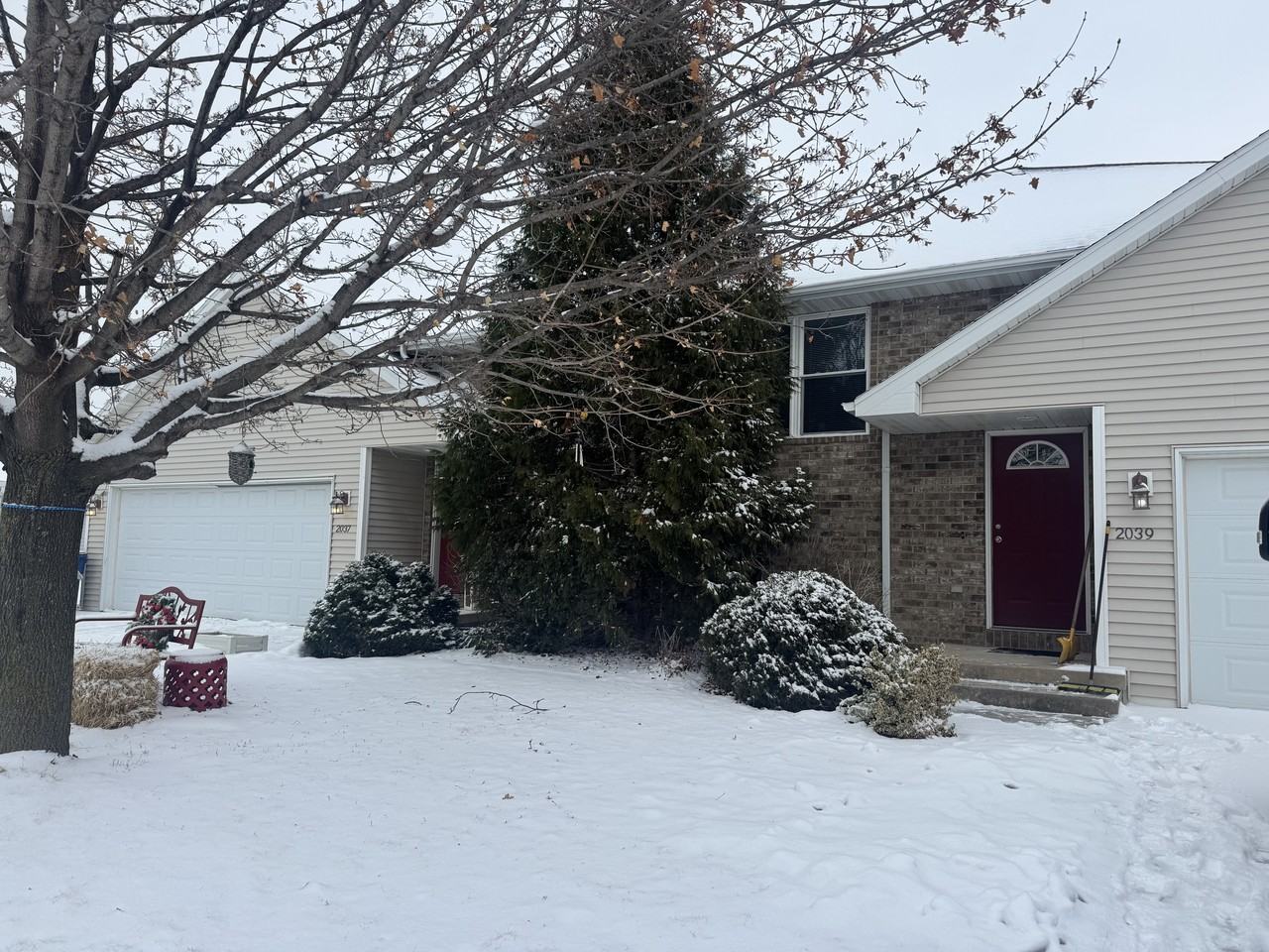 20372039 River Point Ct #2037 - Photo 3 of 17