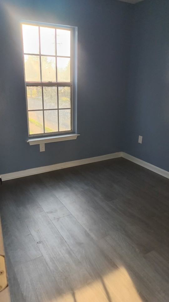 1815 Madison Ave #21 - Photo 2 of 13