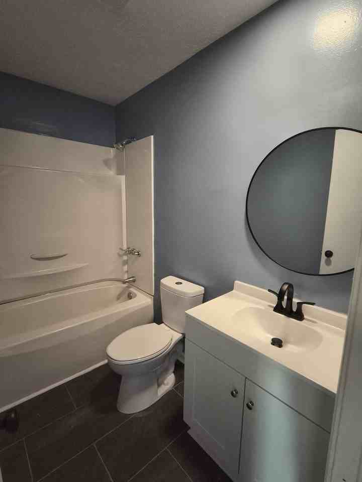 1815 Madison Ave #21 - Photo 7 of 13