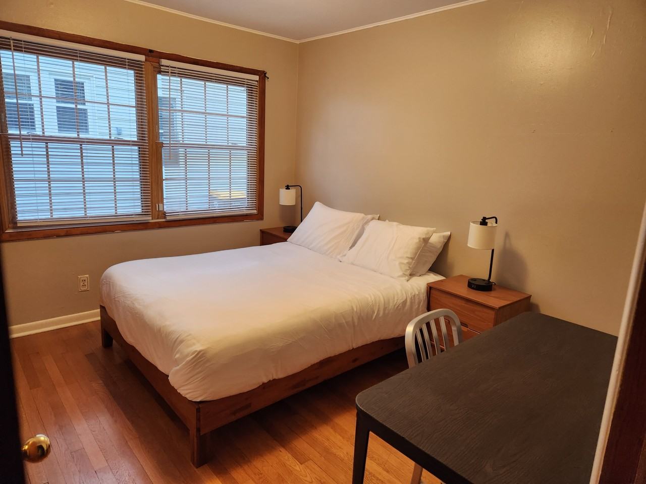 509 S Swain Ave #1 - Photo 4 of 30