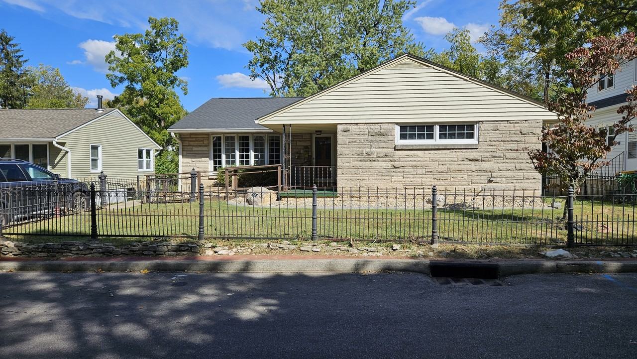 509 S Swain Ave #1