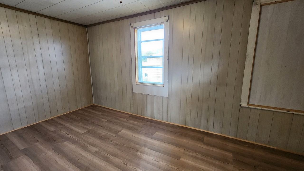 615 Bigler Ave #1 - Photo 7 of 12
