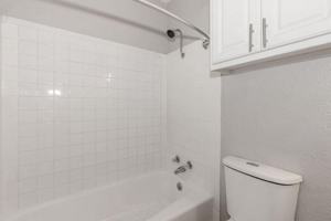 featured image of 180 Saint Donovan St