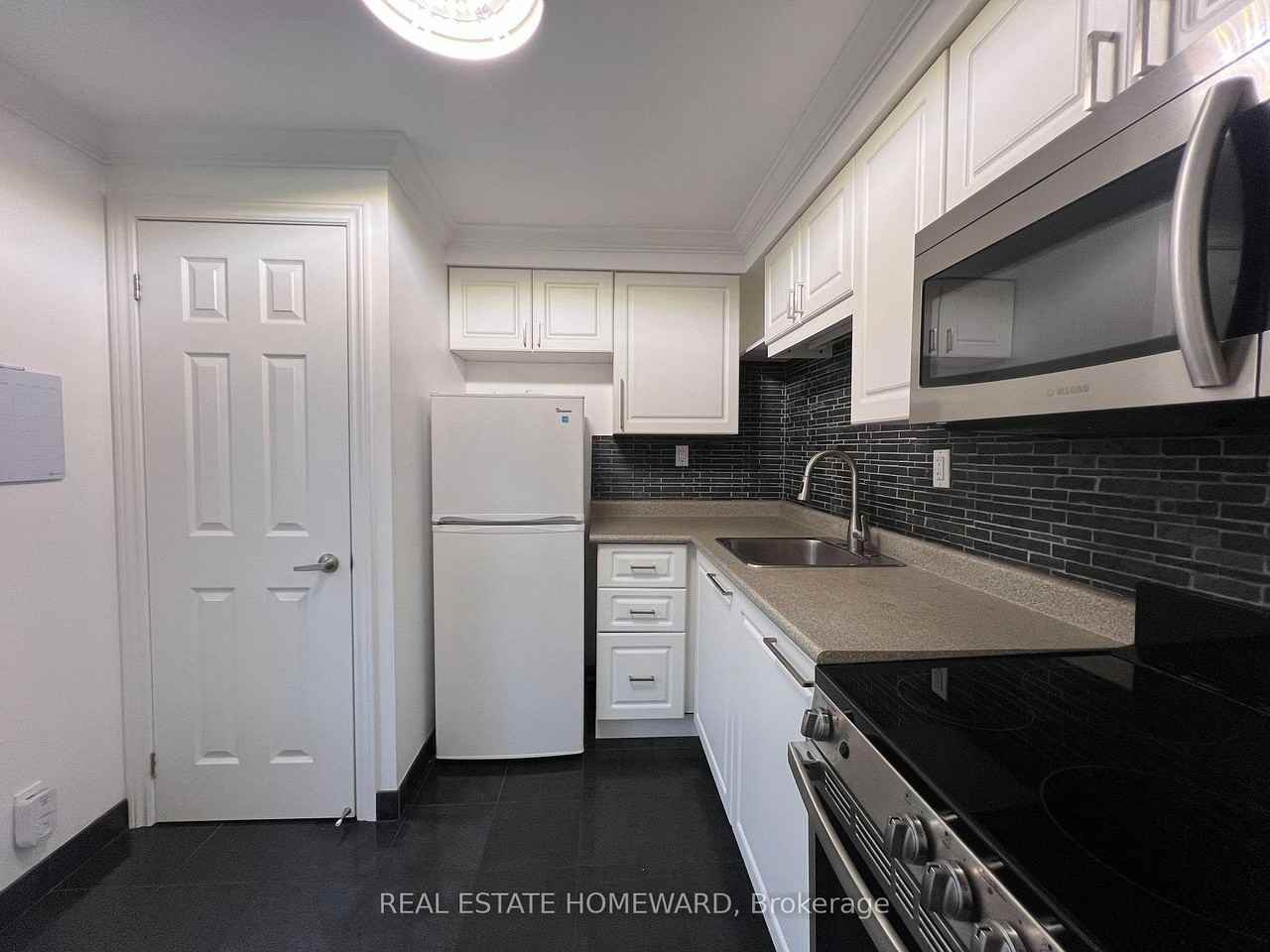 220 Pape Avenue - Photo 7 of 14