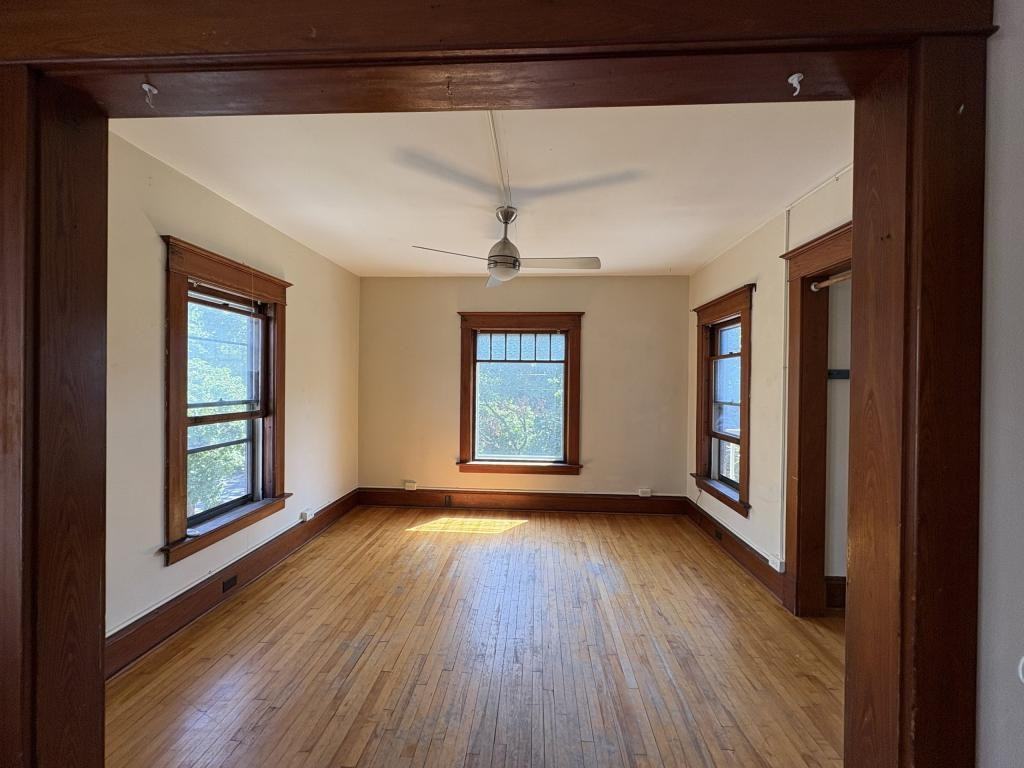 48 Monroe St - Photo 3 of 42