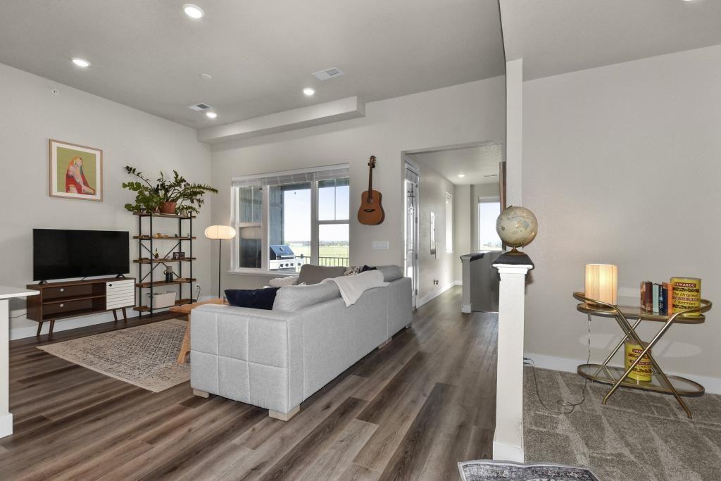 6826 School House Dr - Photo 6 of 34