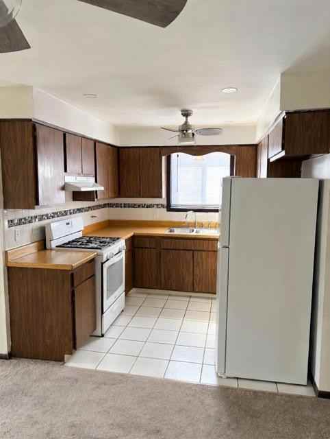 15741 Thomas Ln - Photo 3 of 8