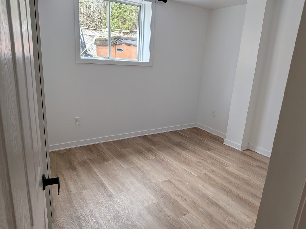 Woodmount Dr & Ritson Rd N - Photo 5 of 7