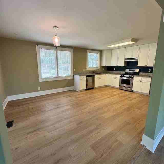 2344 Ripplewater Dr Se - Photo 6 of 18