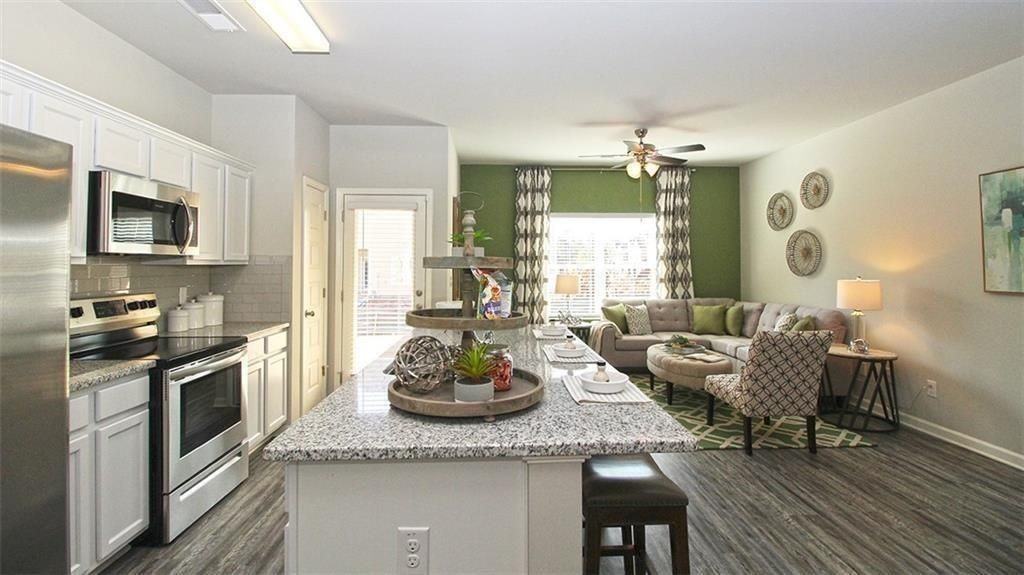 3577 Brycewood Dr - Photo 2 of 15