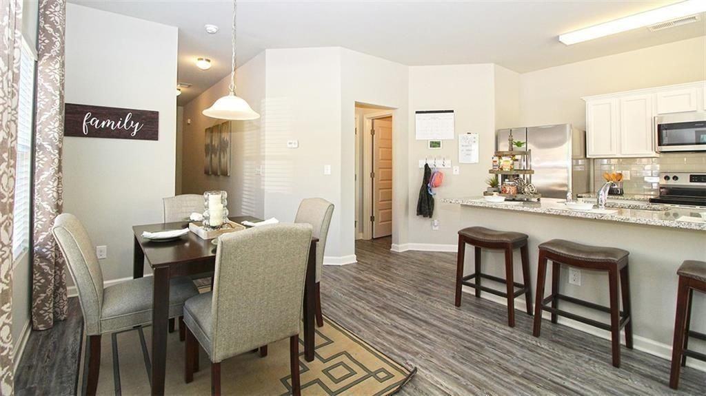 3577 Brycewood Dr - Photo 3 of 15