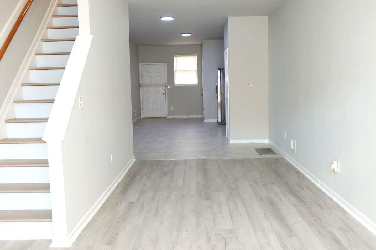 620 N Luzerne Ave - Photo 4 of 12