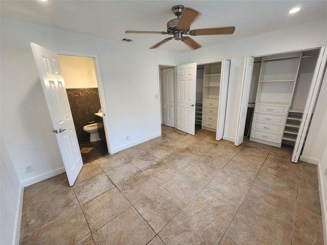 1987 Ne 15th Ave - Photo 6 of 8