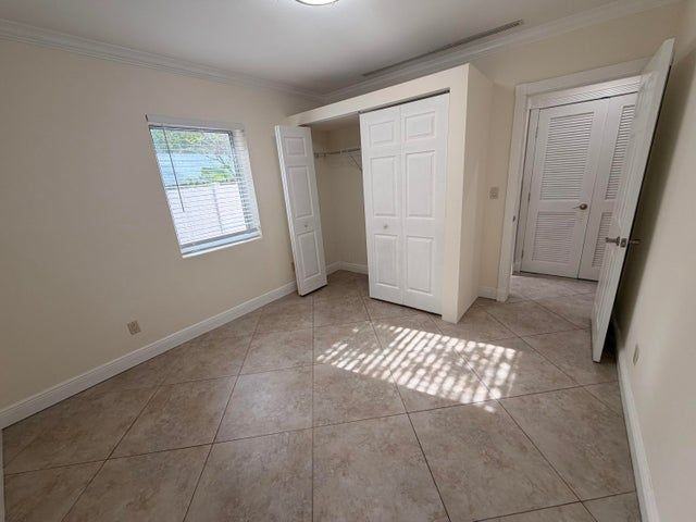 2018 Ne 14th Ct - Photo 3 of 14