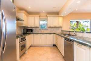 featured image of 2213 Ne 16th St