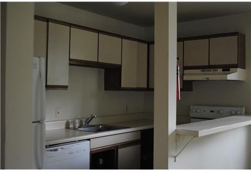 207 N Summit St #3 - Photo 5 of 18