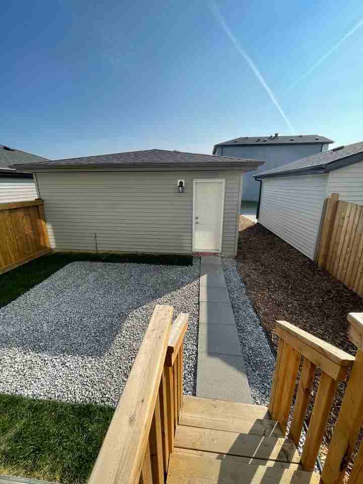 120 Bluff Cove - Photo 4 of 28