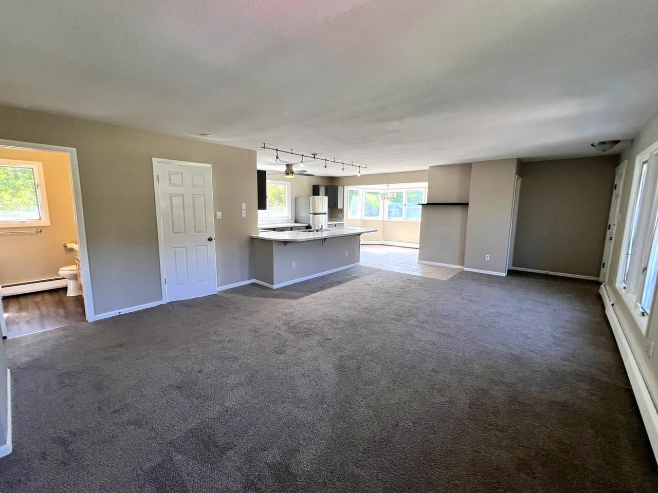 836 Sleepy Hollow Dr #A - Photo 3 of 20