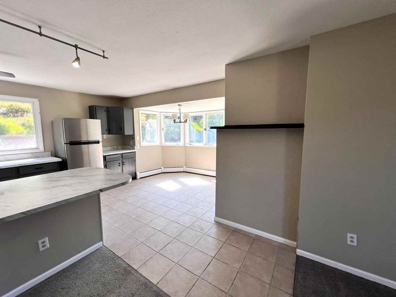 836 Sleepy Hollow Dr #A - Photo 4 of 20