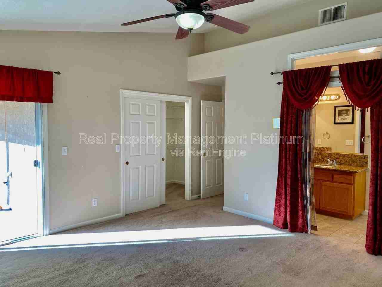 6684 N Western Ave - Photo 5 of 19