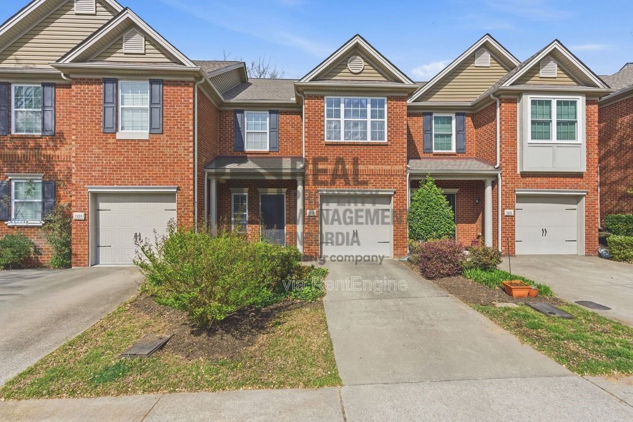 1518 Hamden Dr - Photo 2 of 34