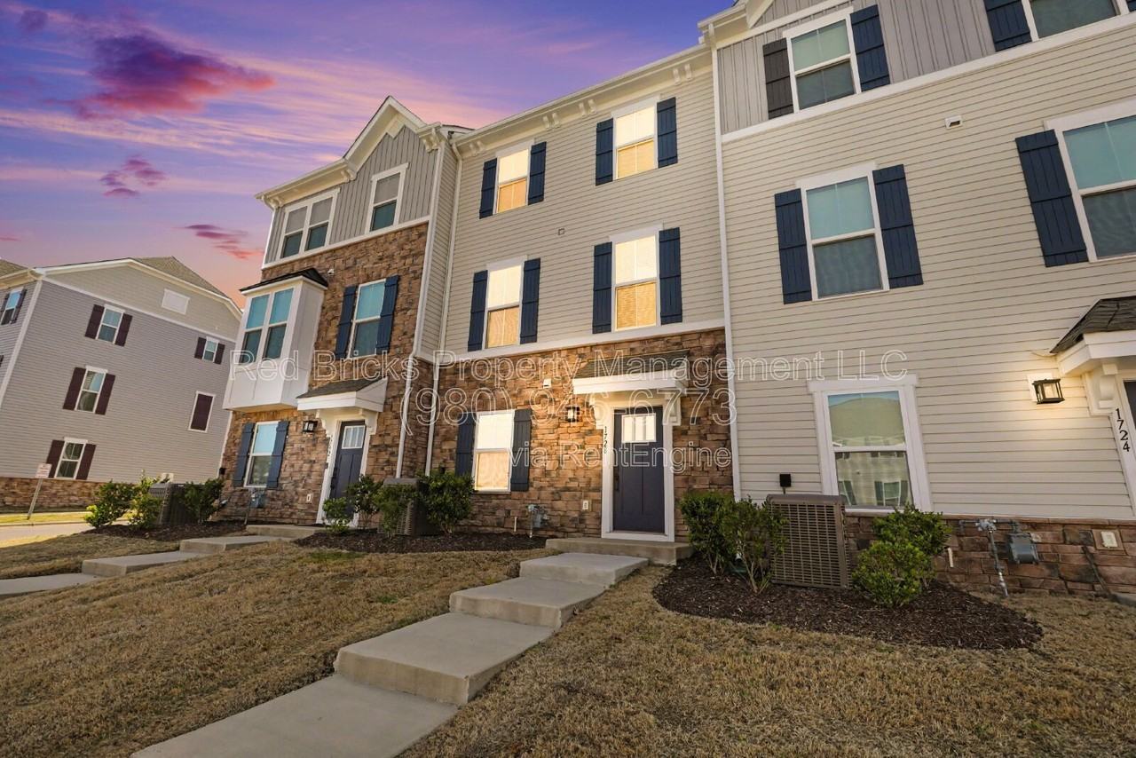 1728 Aspire St - Photo 2 of 20