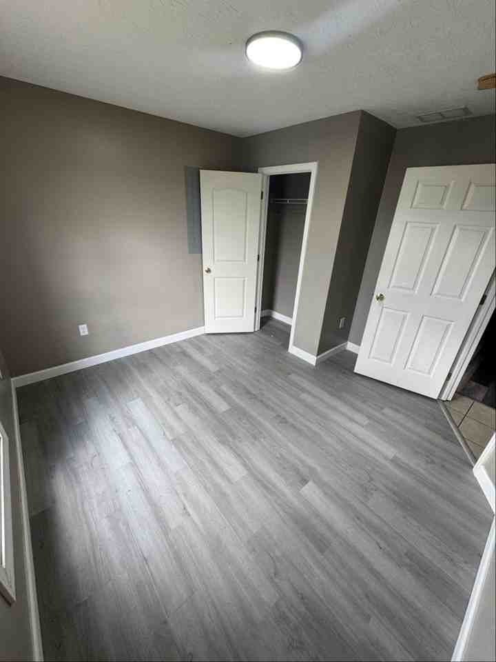 105 Commerce Dr #2 - Photo 5 of 23