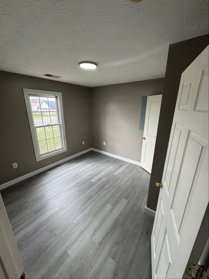 105 Commerce Dr #2 - Photo 7 of 23