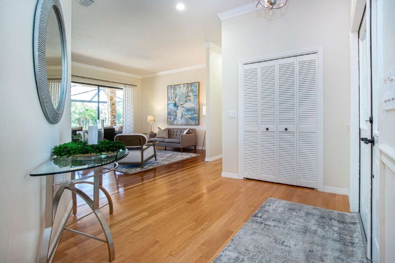 8122 Misty Oaks Blvd - Photo 5 of 50