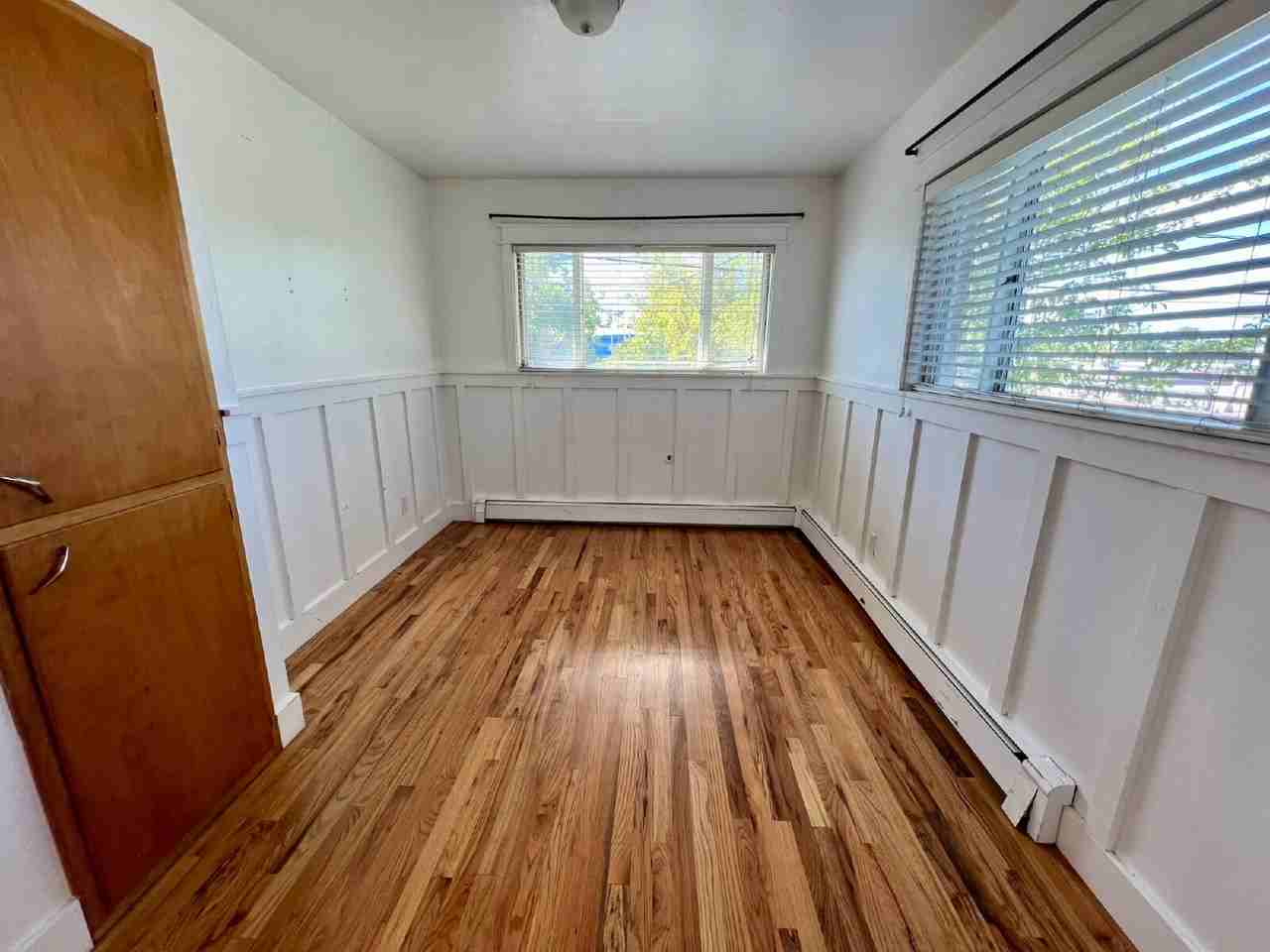 2009 E 15th St Apt 3 - Photo 4 of 8