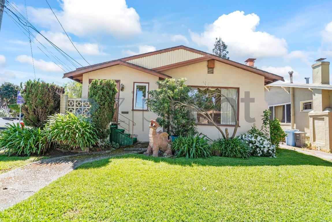 1240 Parker St - Photo 2 of 34