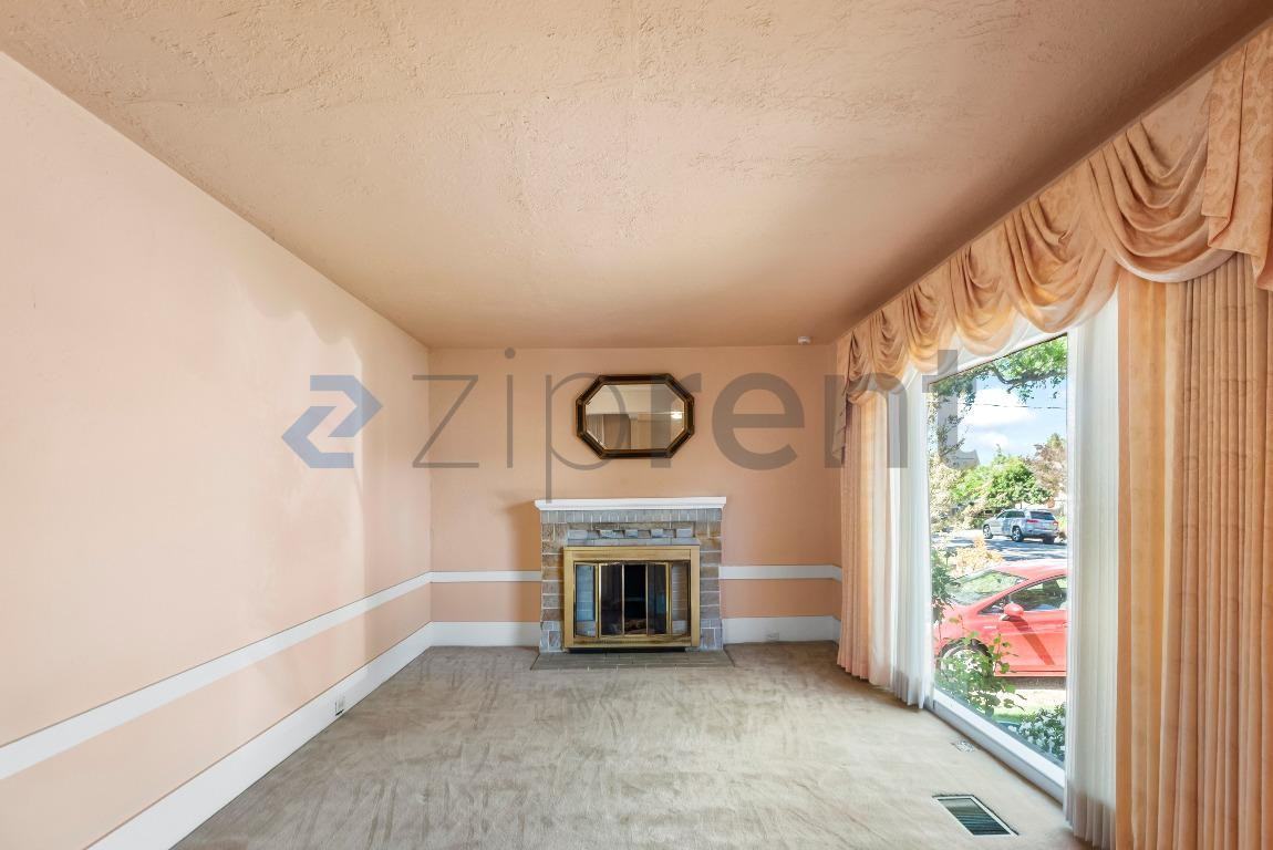 1240 Parker St - Photo 7 of 34