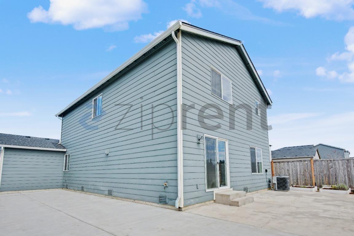 9168 Candytuft Ln Se - Photo 6 of 33