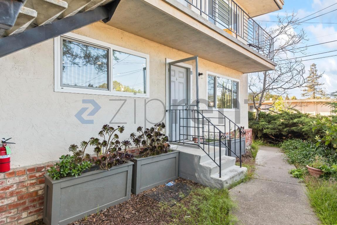 2659 Baldwin Ln #B - Photo 4 of 23