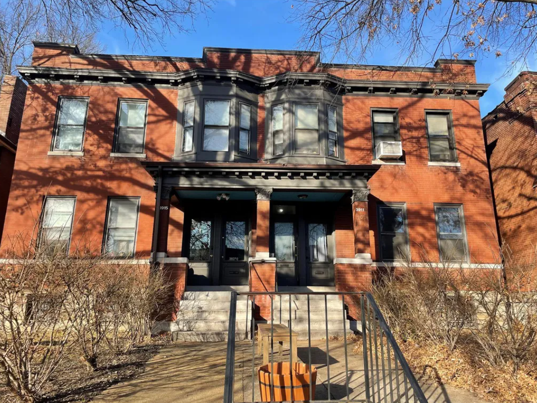 3911 Shaw Blvd - Photo 3 of 12