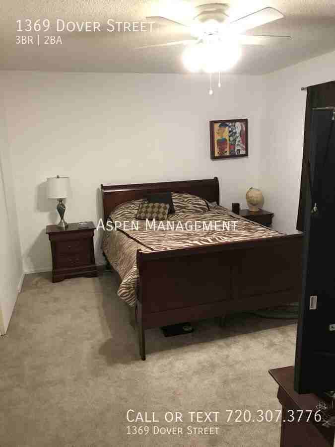 1369 Dover St - Photo 6 of 13