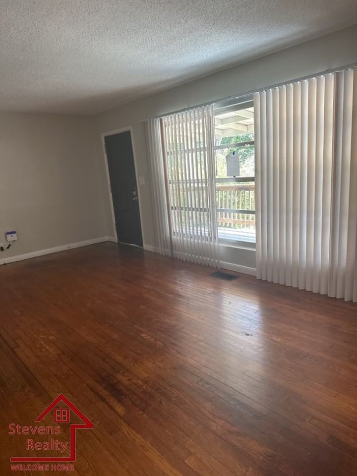 3868 Mark Twain Cir - Photo 6 of 10