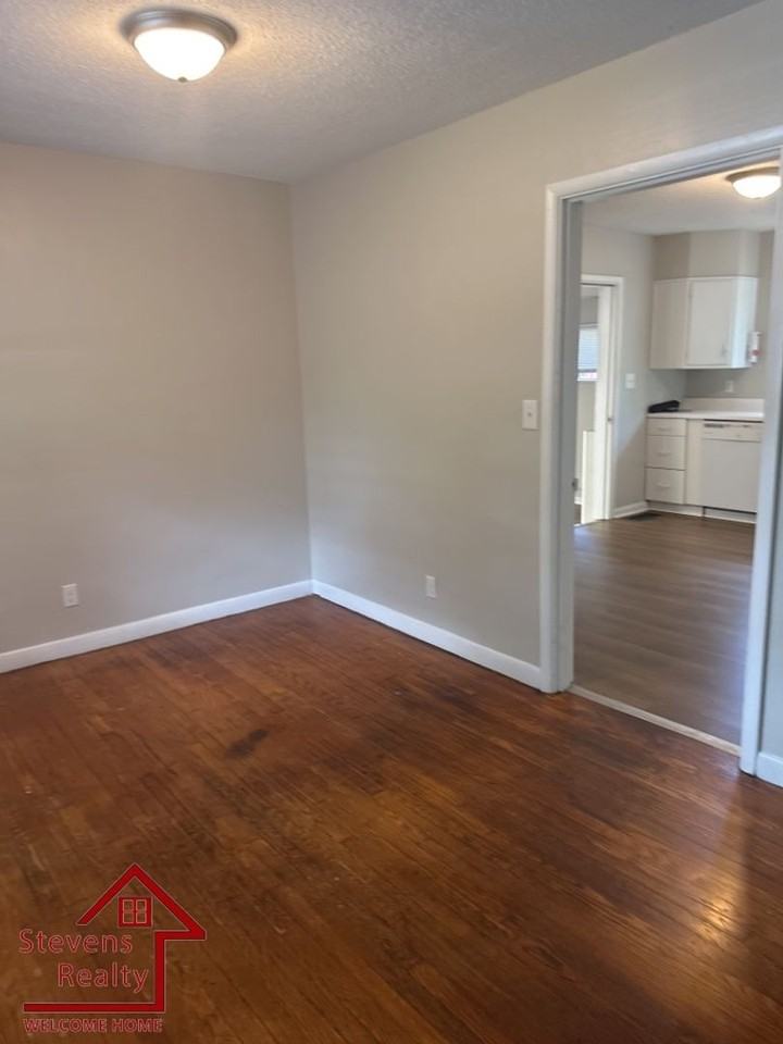 3868 Mark Twain Cir - Photo 7 of 10