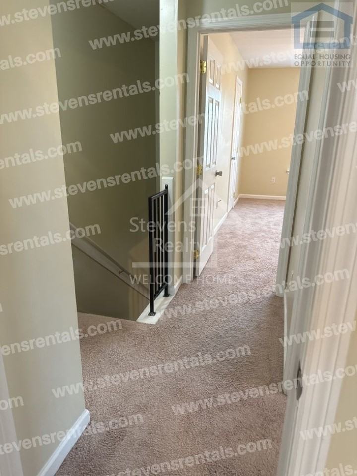 1207 Holly Ave #A - Photo 3 of 25