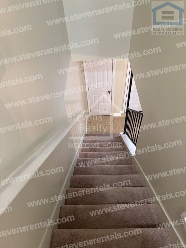 1207 Holly Ave #A - Photo 6 of 25