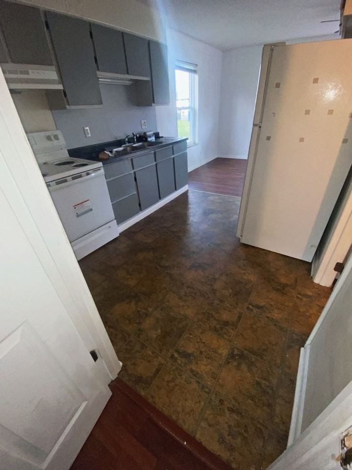 1623 Jefferson St - Photo 5 of 8