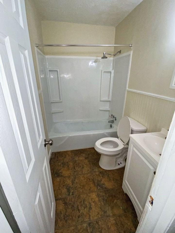 1623 Jefferson St - Photo 7 of 8