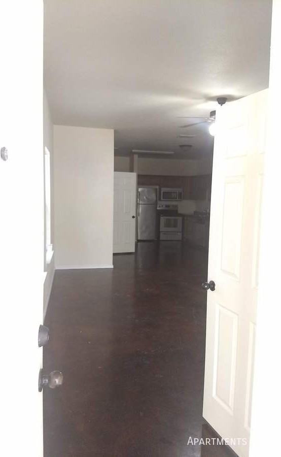 921 Wood Rd - Photo 3 of 20