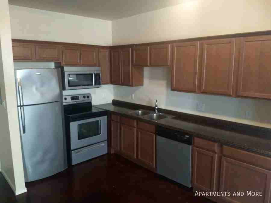 921 Wood Rd - Photo 4 of 20