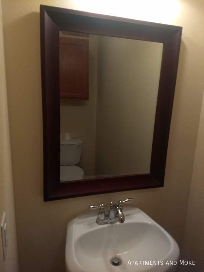 921 Wood Rd - Photo 7 of 20