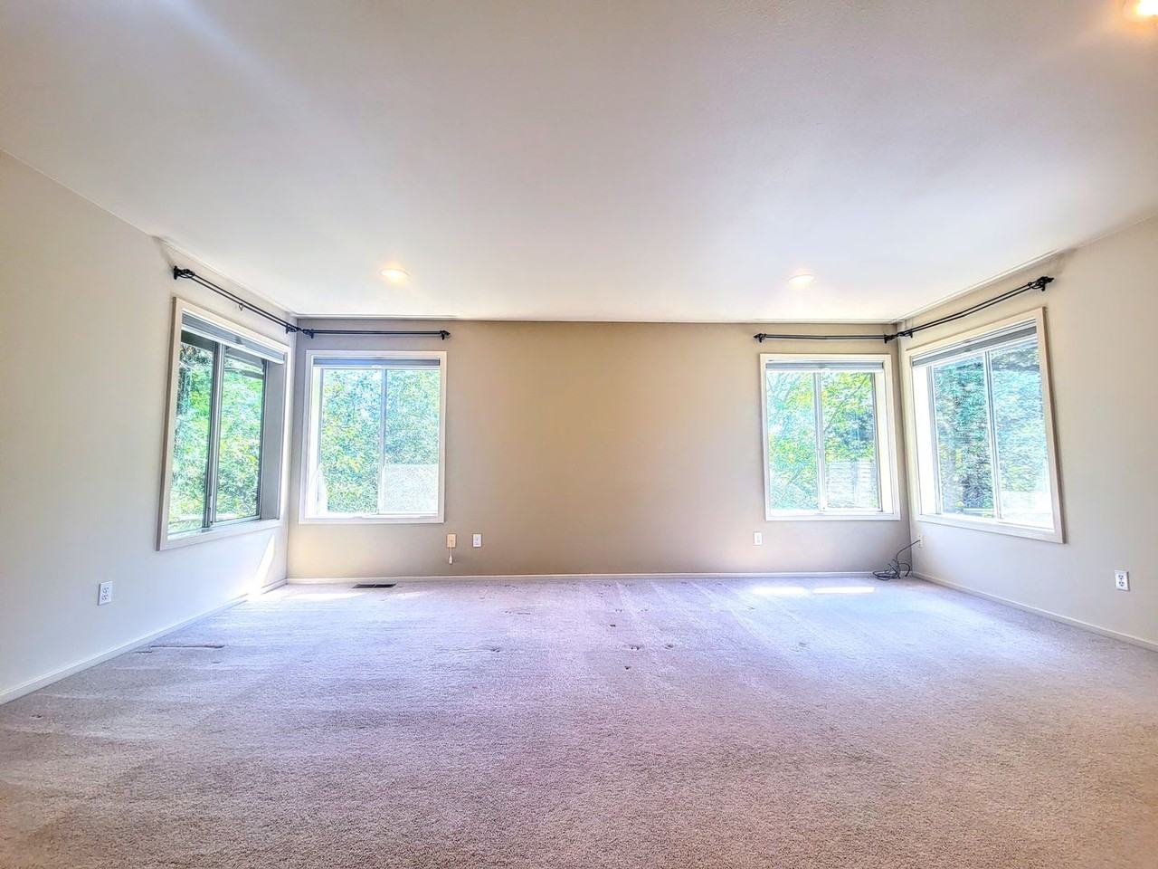 7212 153rd Ave Ne - Photo 5 of 25